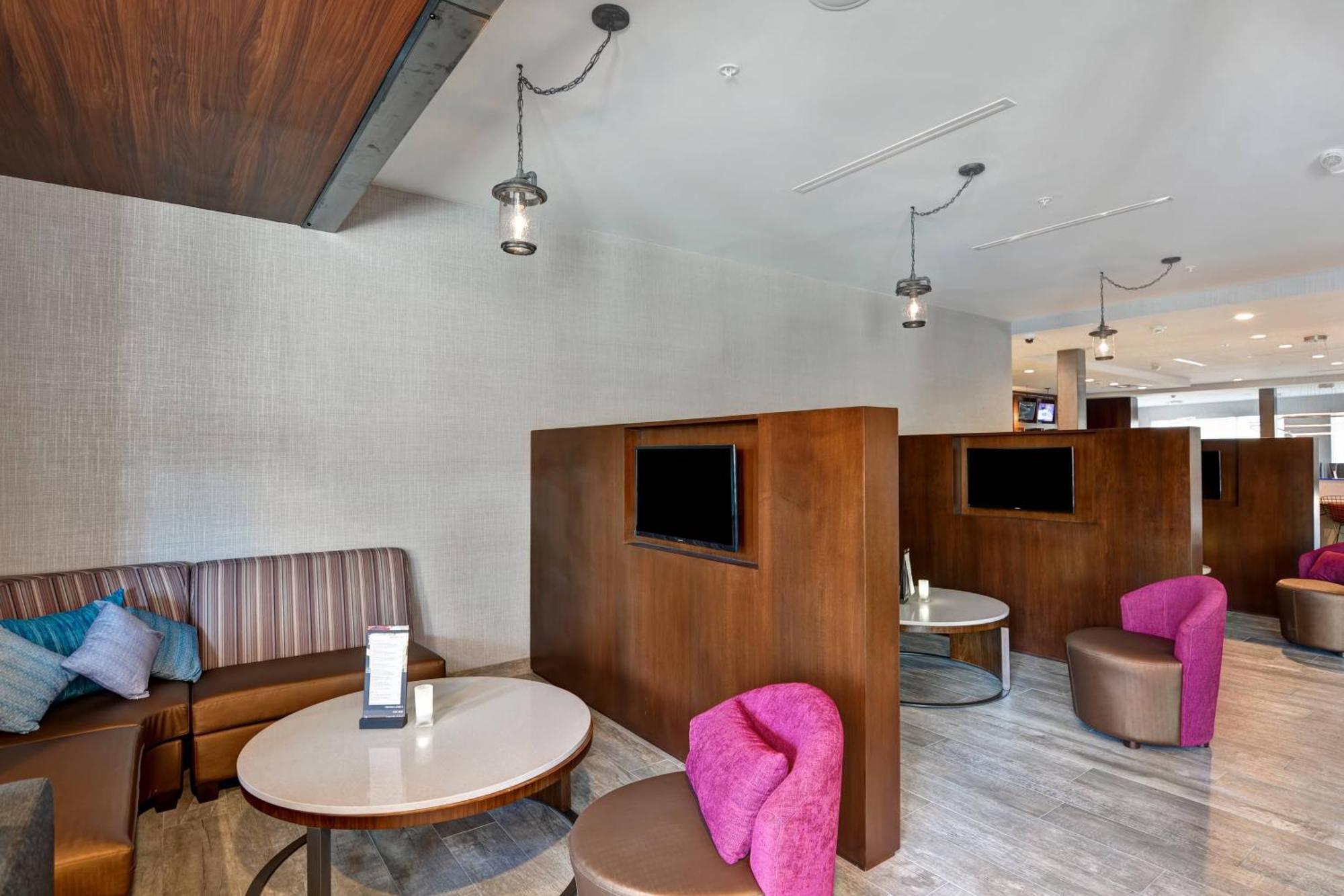 Courtyard By Marriott Long Island Islip/Courthouse Complex Otel Central Islip Dış mekan fotoğraf