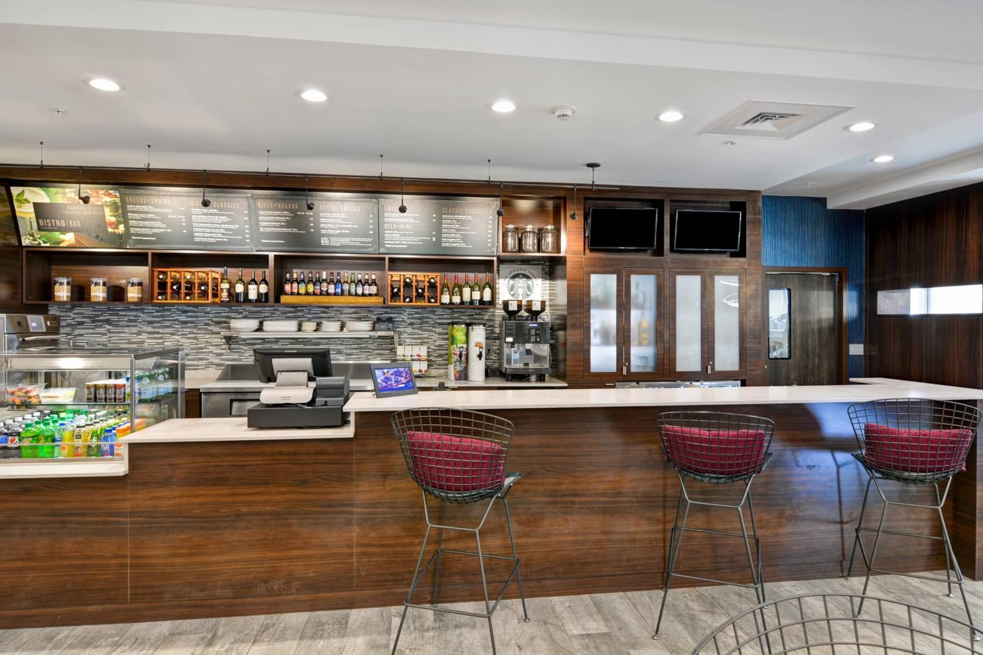Courtyard By Marriott Long Island Islip/Courthouse Complex Otel Central Islip Dış mekan fotoğraf
